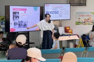 惠兰医院在基金会支持下开展预防接种日健康讲座